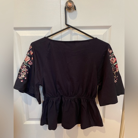 Japanese embroidered dark blue flowy top, Lowrys Farm, size M (fits like S) - Picture 2 of 5
